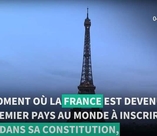 Aufnahme des Rechts auf Abtreibung in die Verfassung – Freudenfest vor dem Eiffelturm Verfassungsänderung_Schwangerschaftsabbruch_ScreenYouTube