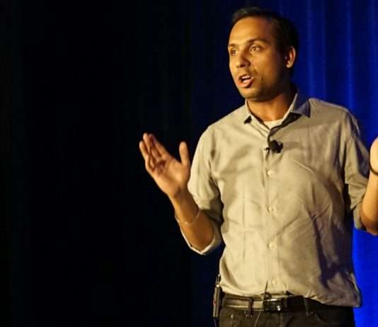 „Ne pas avoir la langue dans sa poche“: Ein lebhafter Ausdruck der französischen Sprache Redner