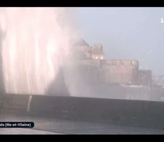 Saint-Malo: Zwischen Faszination und Gefahr Sturmwellen_Saint-Malo