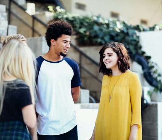 Generation Kluft: Warum junge Franzosen sich von der Politik abwenden Jugend