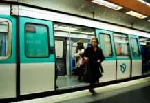 Sexistische und sexuelle Gewalt in öffentlichen Verkehrsmitteln: Sieben von zehn Frauen betroffen Metro_Paris