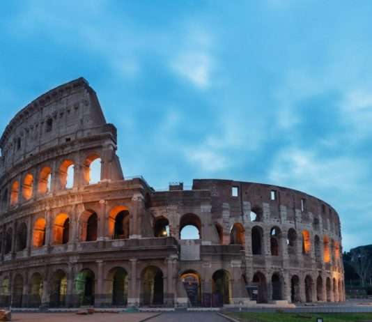 Ein ewiges Erbe: Rom, die Stadt, die einst die Welt prägte Rom_Colosseum