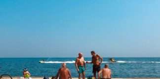 Tragische Unglücksserie an Frankreichs Atlantikküste: Vierter Badetoter binnen weniger Tage Rentner_Strand