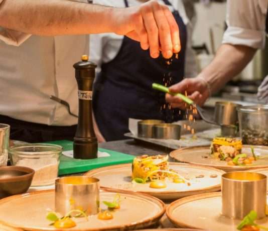 Die französische Gastronomie im globalen Wettrennen: Ein Comeback mit Regierungsunterstützung Gastronomie_Küche