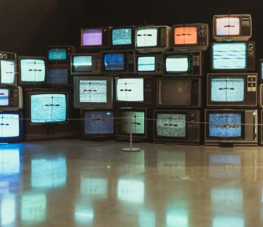 Deutsch-französischer TV-Austausch: Ein Schritt zur Völkerverständigung? TV-Sender_Illustration