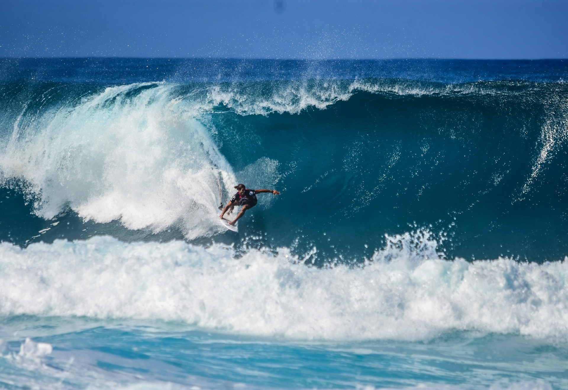 Surfen 1x1: Alles, was Sie über die neue olympische Disziplin wissen müssen