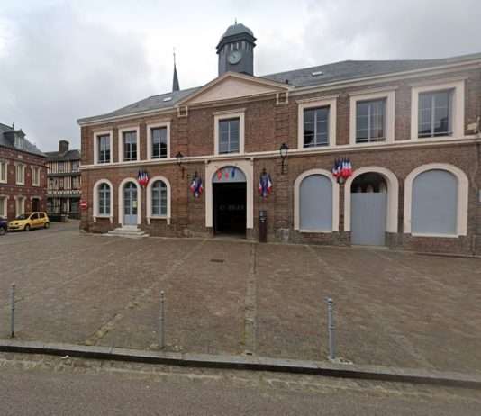 Ry: Das Dorf, das Flaubert zu „Madame Bovary“ inspirierte Ry-Bürgermeisteramt