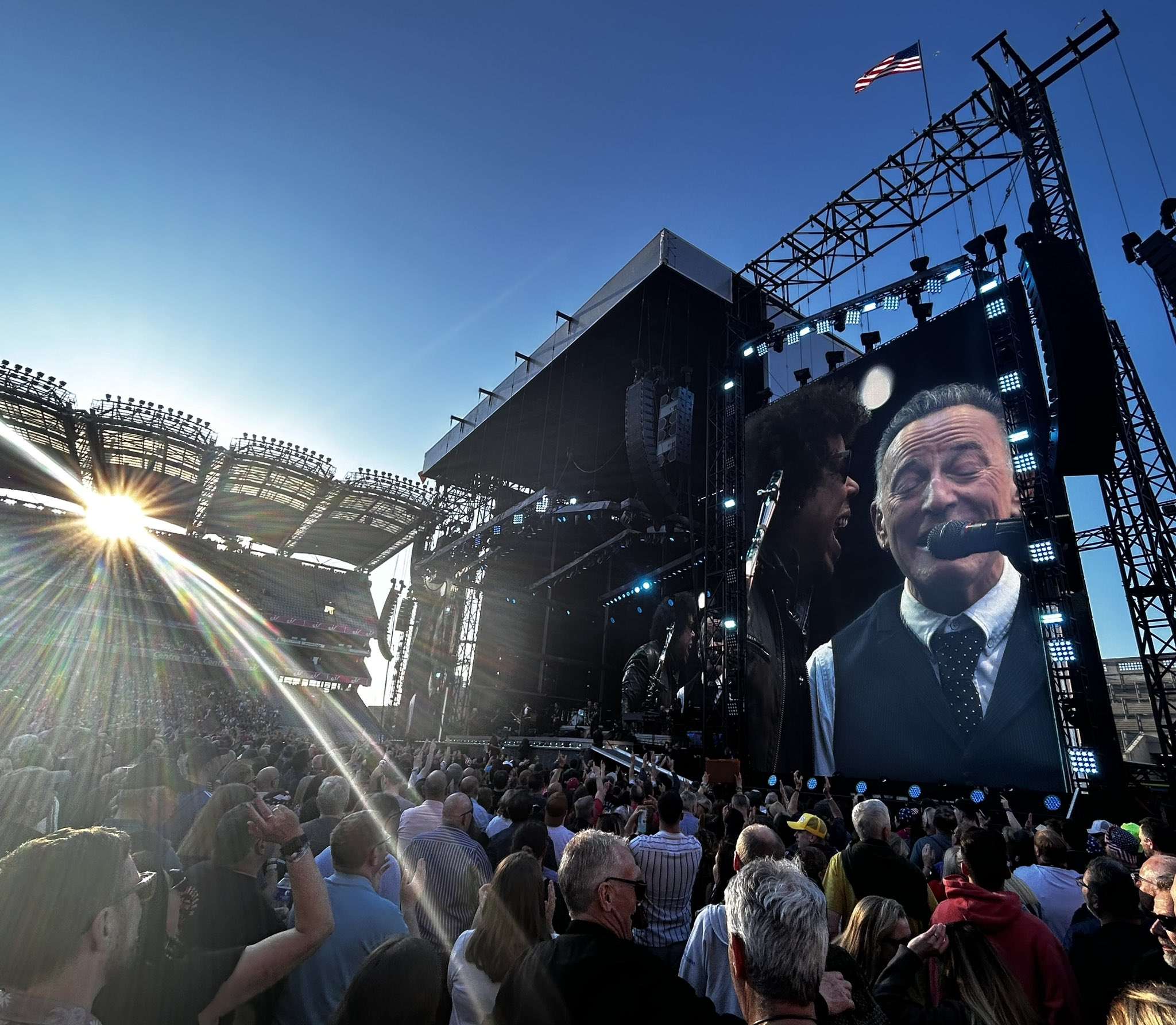 Bruce Springsteens Konzert in Marseille verschoben: Stimmprobleme setzen dem "Boss" zu