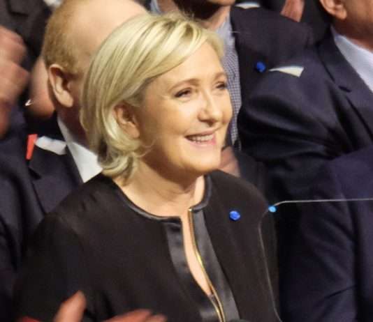 Französische Rechtspartei Rassemblement National trennt sich von der AfD im Europaparlament Marine-Le-Pen