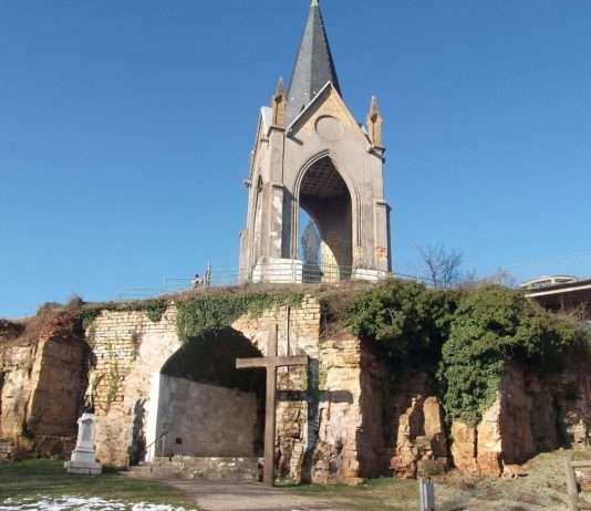 Vesoul entdecken: Eine Stadtführung durch das Herz der Franche-Comté Vesoul_Notre-Dame-de-la-Motte_2