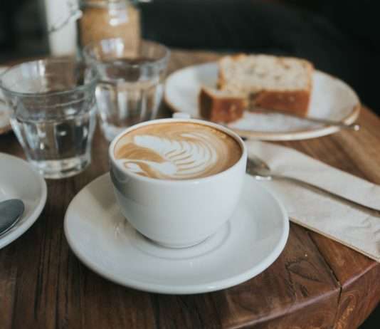 Sonntags in Frankreich: Geschäftig oder geruhsam? Sonntag_Frühstück