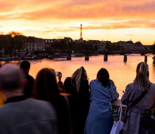 Ein Spaziergang entlang der Seine – Das Herz von Paris Seine_Paris