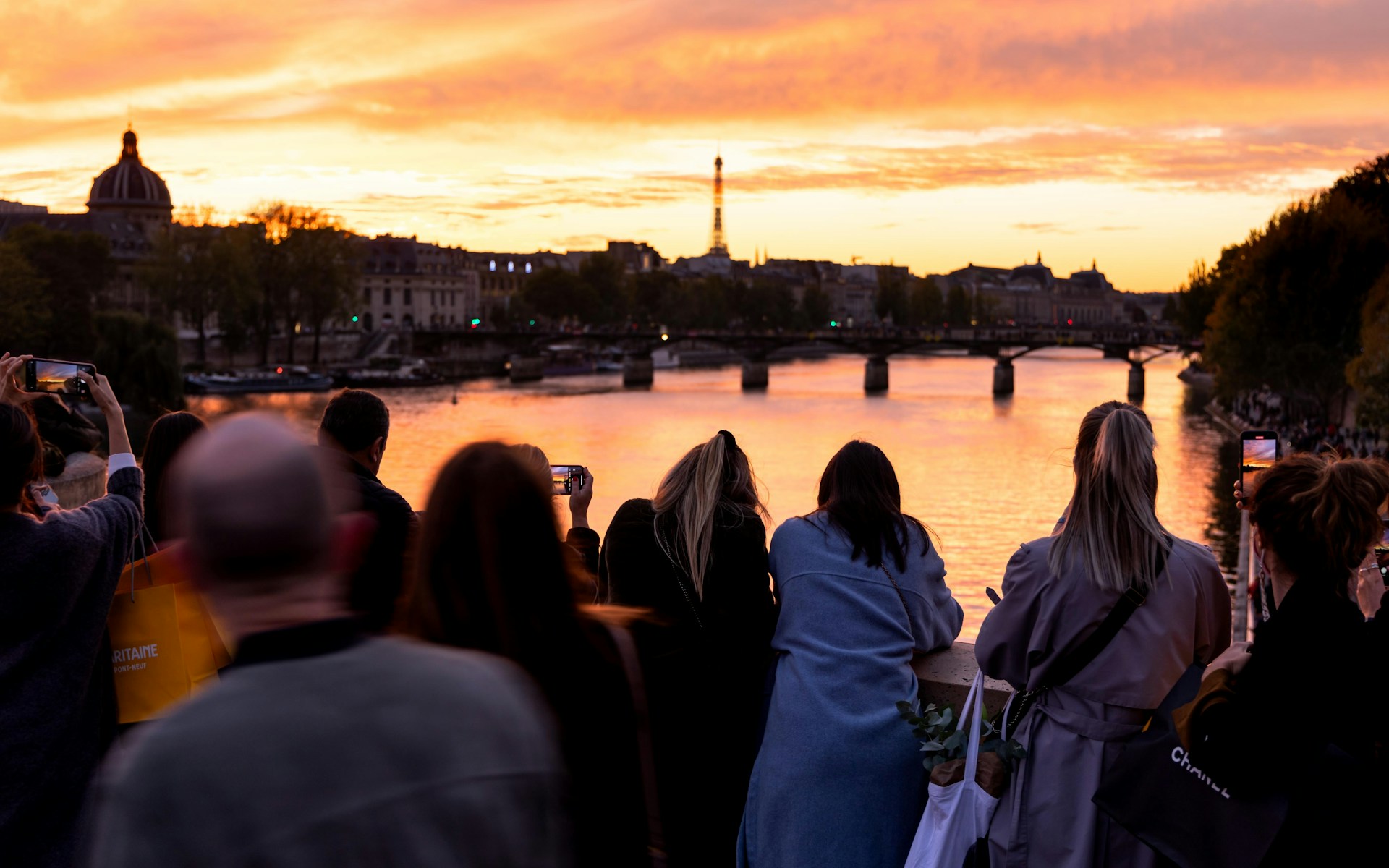 Ein Spaziergang entlang der Seine – Das Herz von Paris