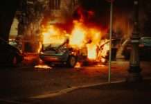 Angriffe auf französische Gefängnisse: Eskalation mit Warncharakter Brennende_Autos_Unruhen