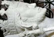 Die Basilika Saint-Denis: Ein Meisterwerk der Gotik und Zeuge der französischen Geschichte Basilika_St-denis