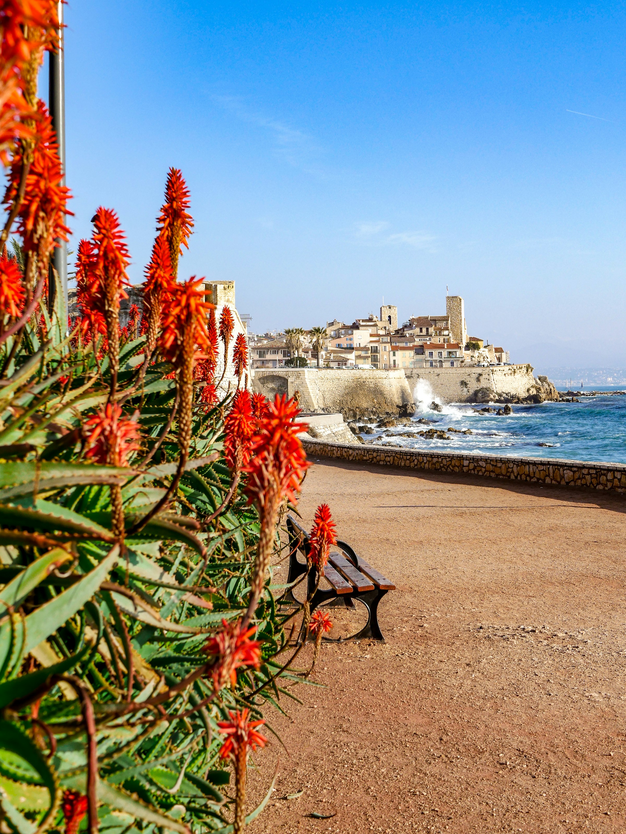 Entdeckungsreise durch das Herz von Antibes: Ein Rundgang durch die malerische Altstadt