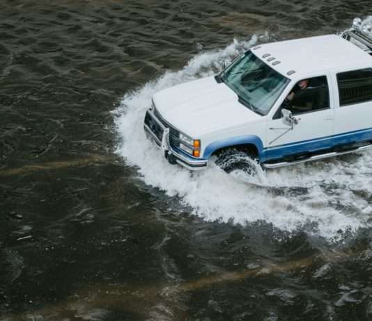 Hochwasser-Alarm in Südfrankreich – Wie die Aygues zur Bedrohung wird Überschwemmungen