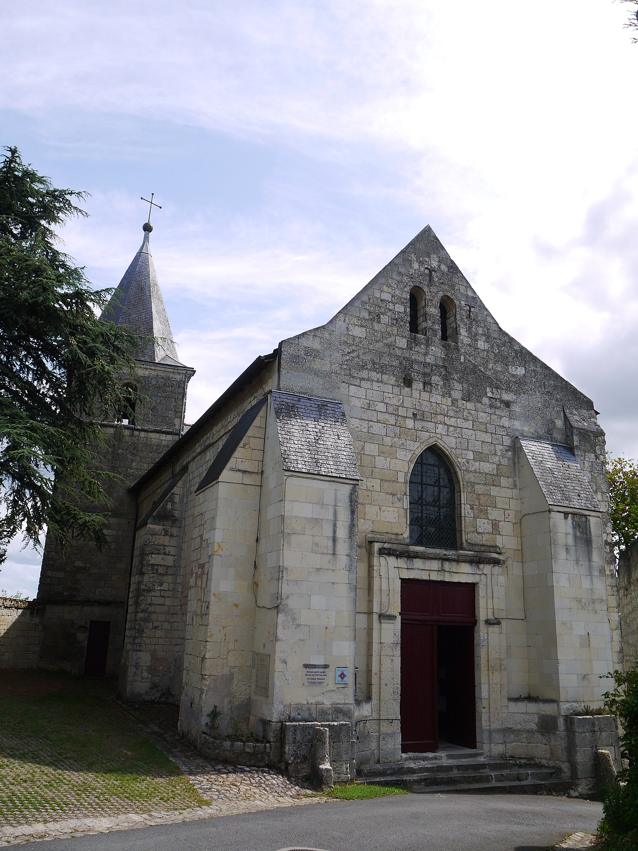 Le Coudray-Macouard: Das Dorf der unzähligen Wetterfahnen
