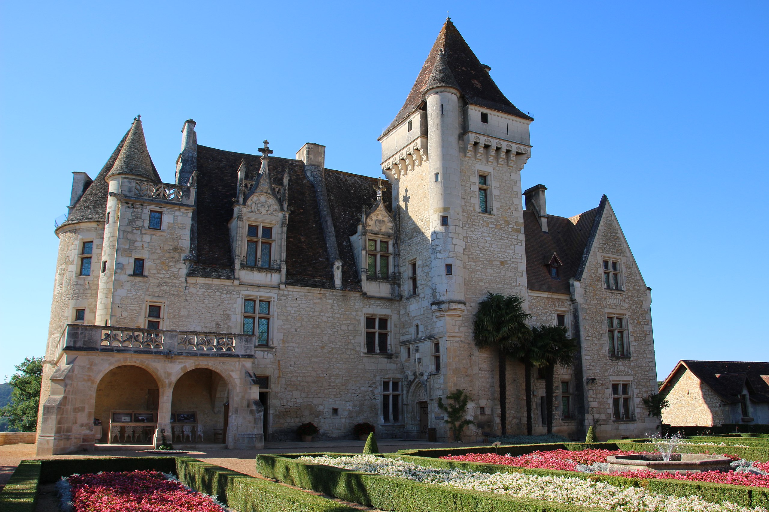 Zauberhaftes Château des Milandes: Ein Märchen in der Dordogne