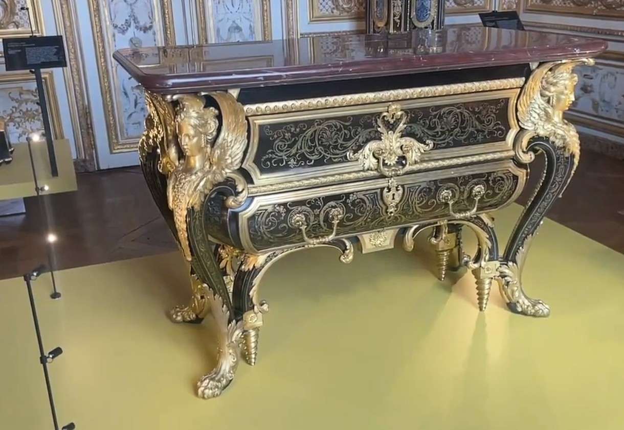 AndréCharles Boulle Meisterwerke des Möbeldesigns im Château de