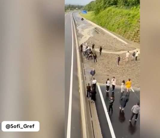 Massive Schlammlawine in der Haute-Savoie blockiert Autobahn Autobahn_blockiert_ScreenF2