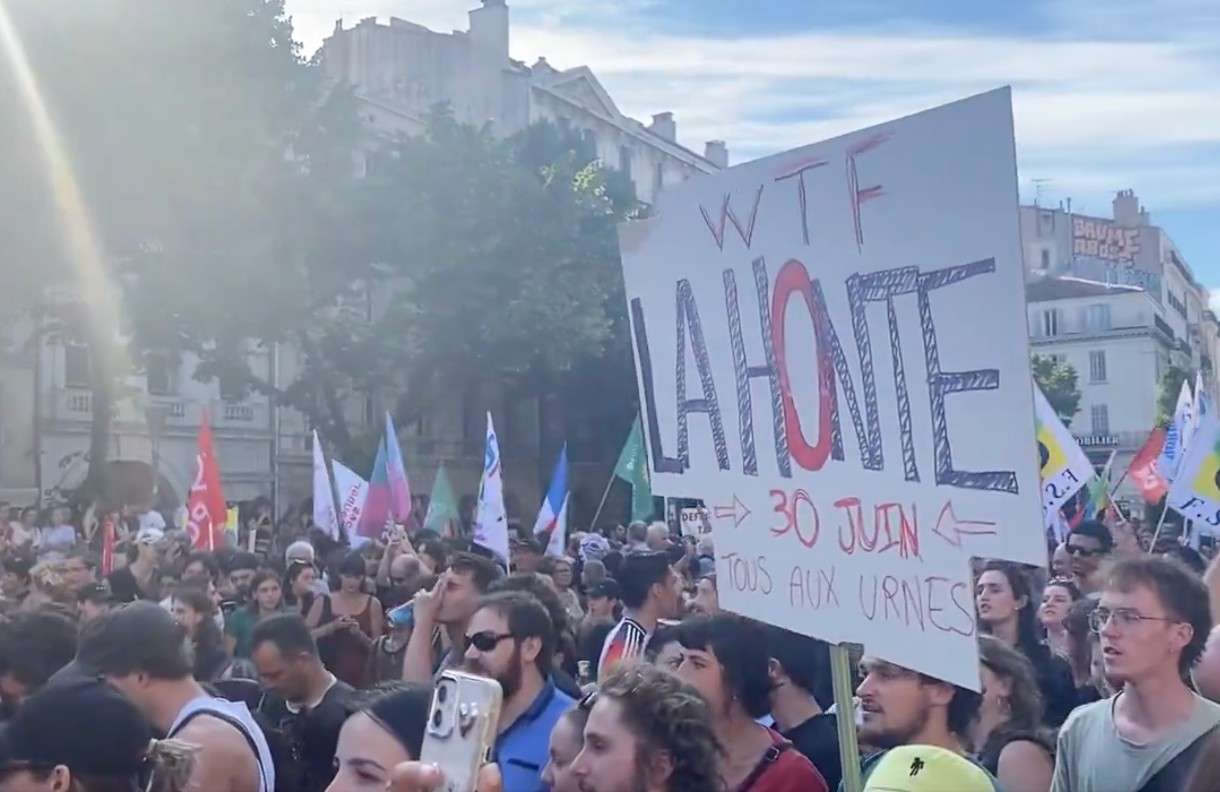 Ein Blick auf die landesweiten Proteste gegen den Rechtsextremismus in Frankreich