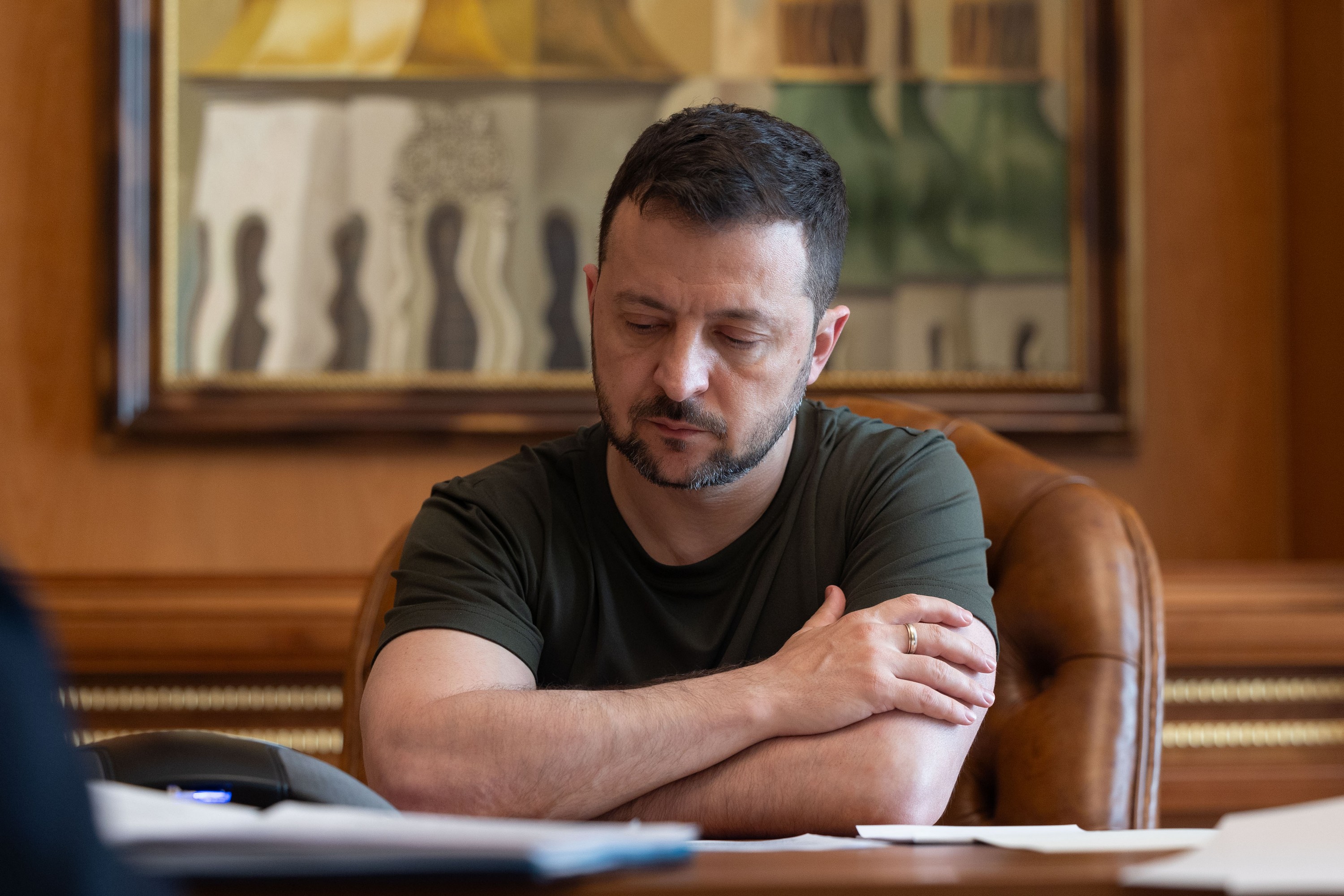 Selenskyj unter Druck: Die Ukraine zwischen Krieg und politischem Umbruch