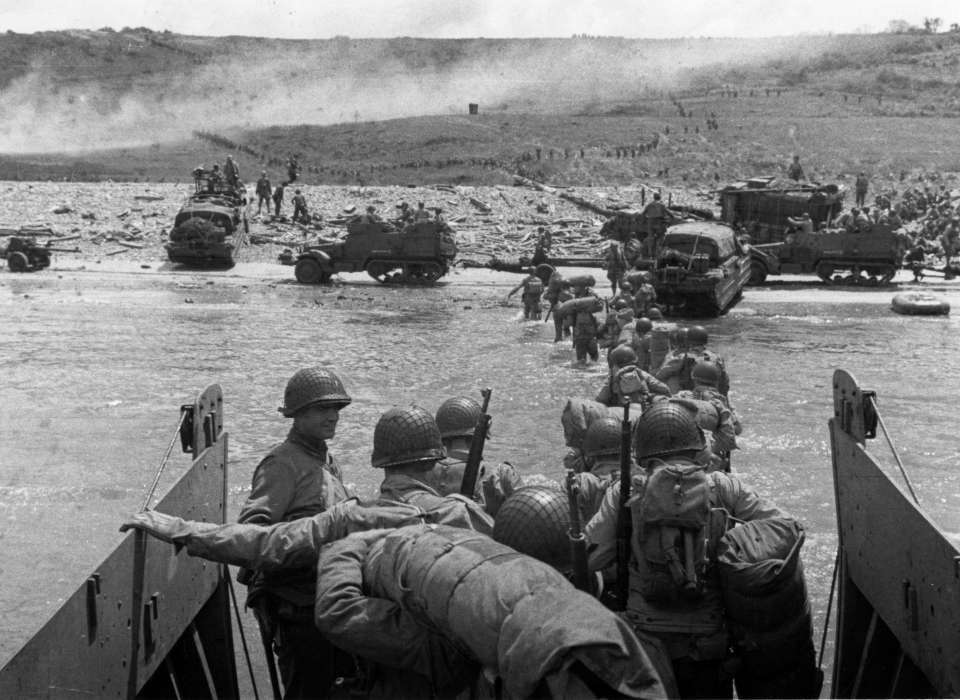80 Jahre D-Day: Emmanuel Macron beginnt die Feierlichkeiten, Joe Biden in Frankreich eingetroffen
