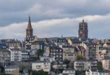 Rodez: Ein Spaziergang durch Geschichte und Kultur View_of_Rodez_14