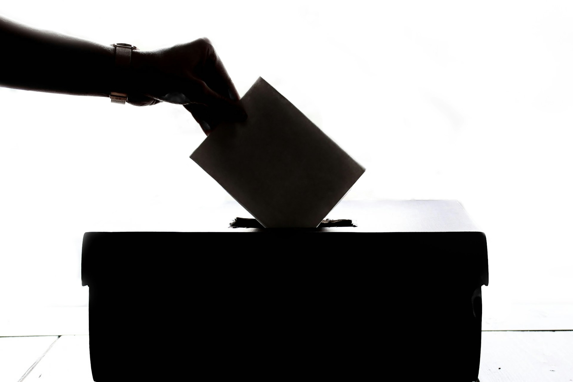 Verhältniswahlrecht oder Mehrheitswahl? Wie Deutschland und Frankreich Demokratie unterschiedlich organisieren