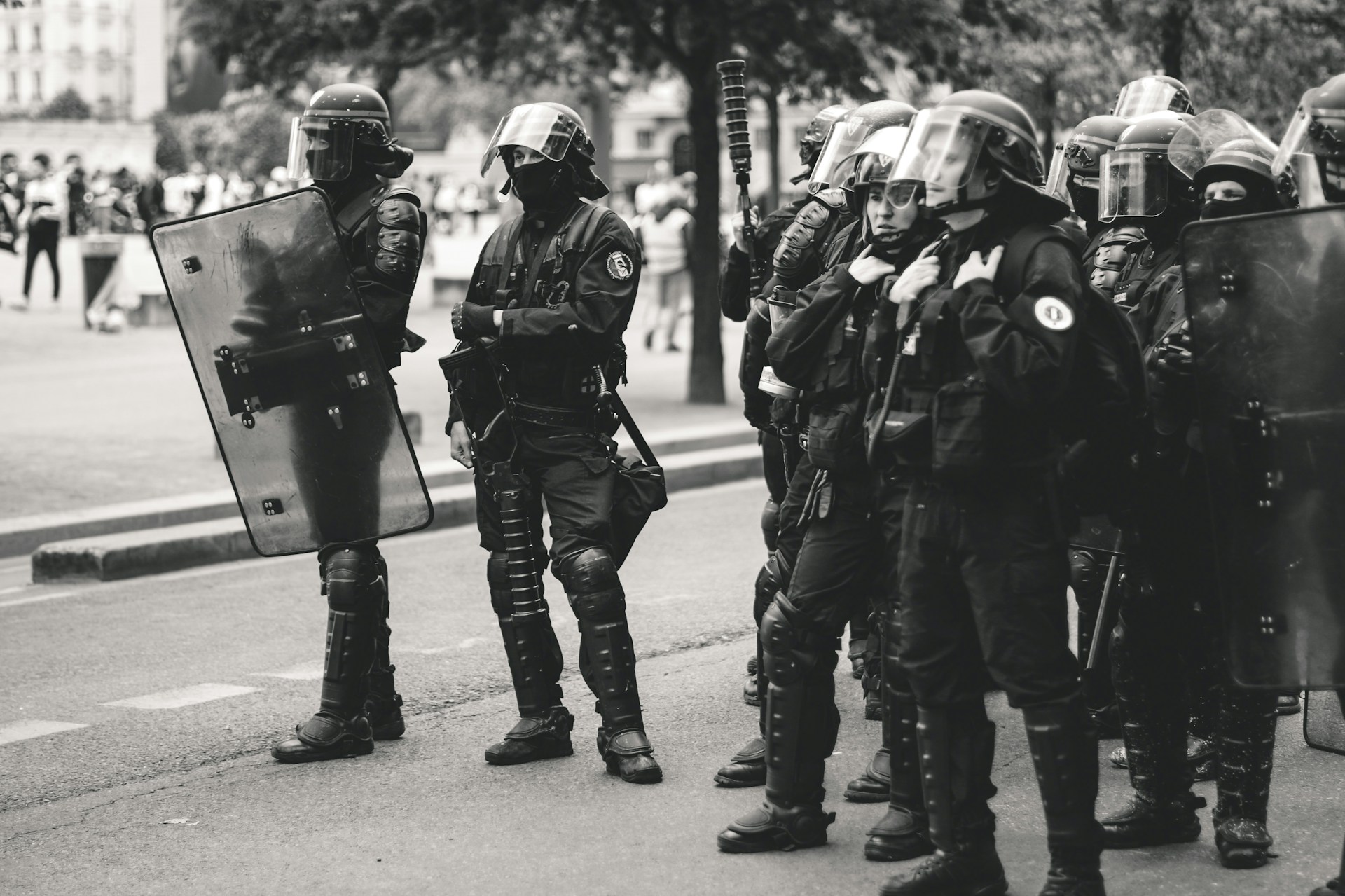Massenproteste gegen die extreme Rechte: Frankreich erwartet heute 350.000 Demonstranten