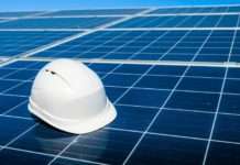 Vaucluse: Eine der größten schwimmenden Solarkraftwerke Europas in Piolenc Solar-Panels