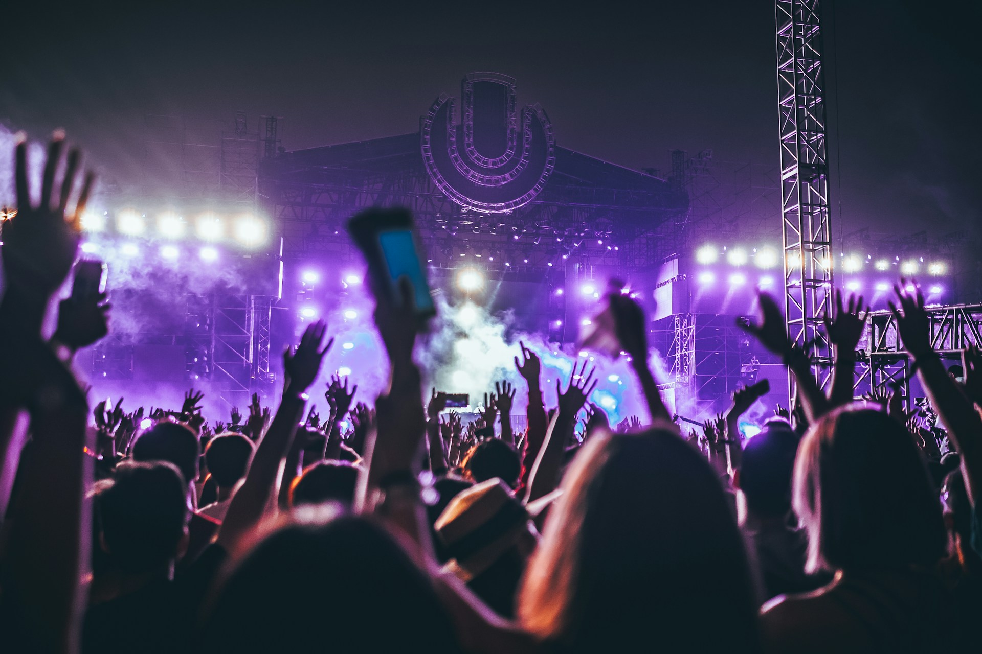 Festivals und Kultur gegen die extreme Rechte: Ein Aufruf zur Wachsamkeit