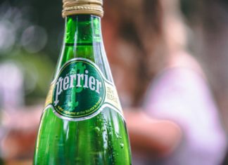 Perrier im Stillstand: Wenn Desinfektion zur Verschmutzung führt Mineralwasser_Perrier