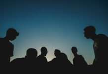 Parlamentswahl 2024: Werden die Jungwähler zur Wahl gehen? Junge_Menschen