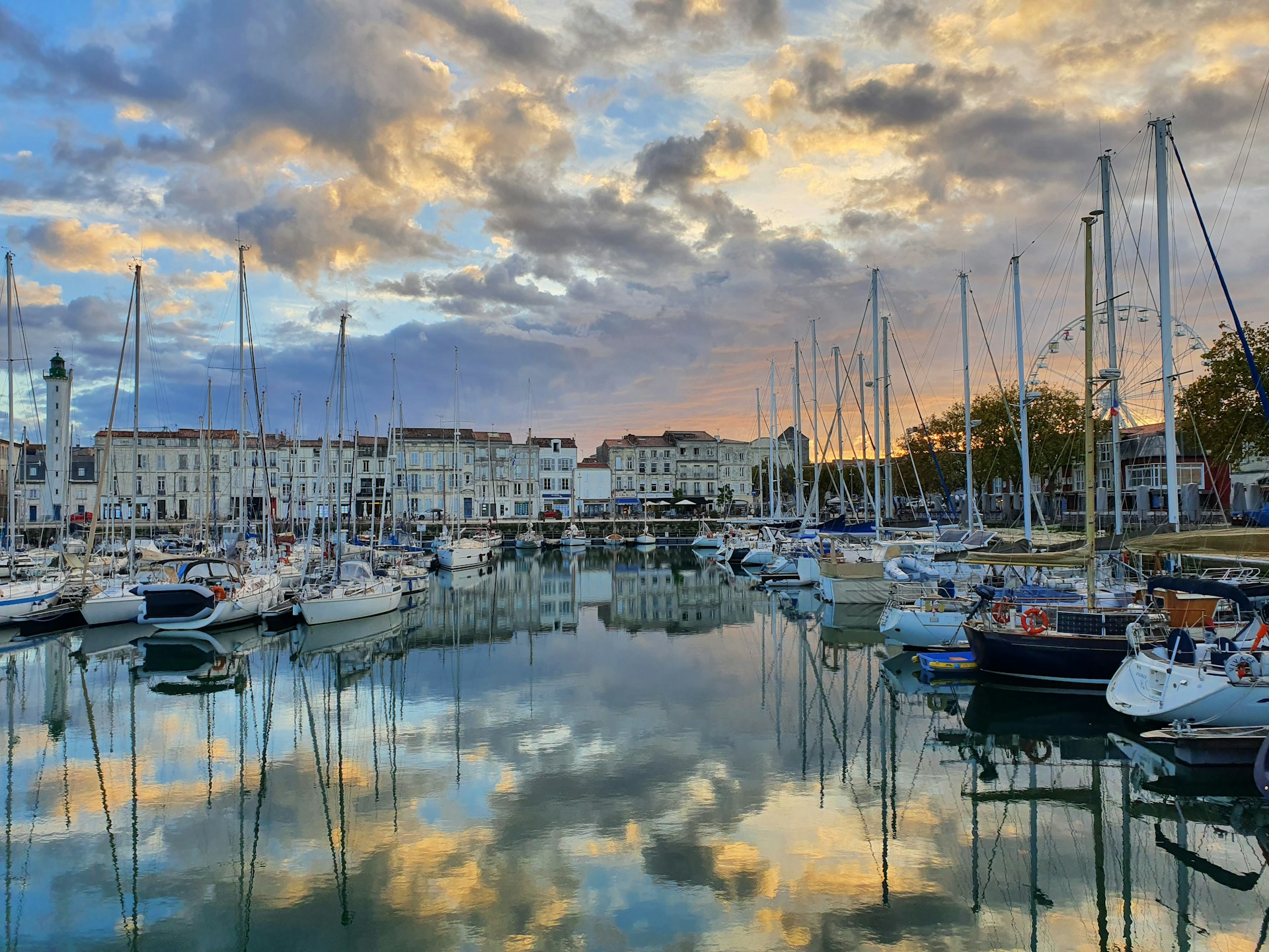 La Rochelle: Eine Reise durch Geschichte und Küste