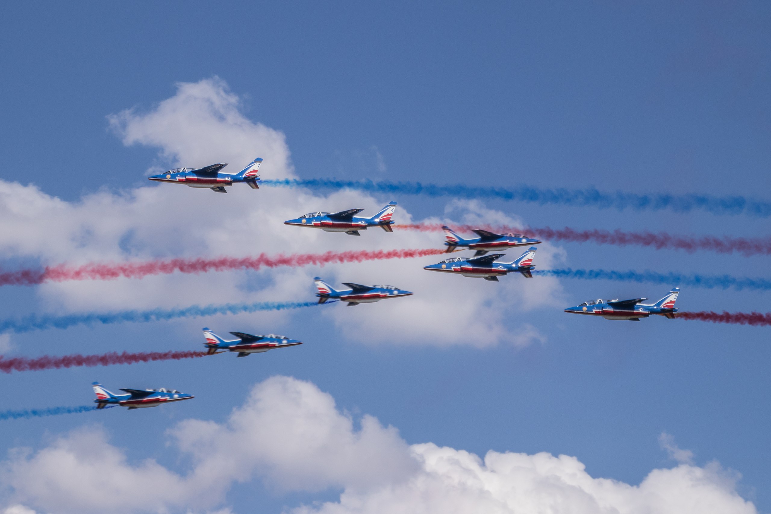 Kollision zweier Flugzeuge der Patrouille de France bei Übung in der Haute-Marne