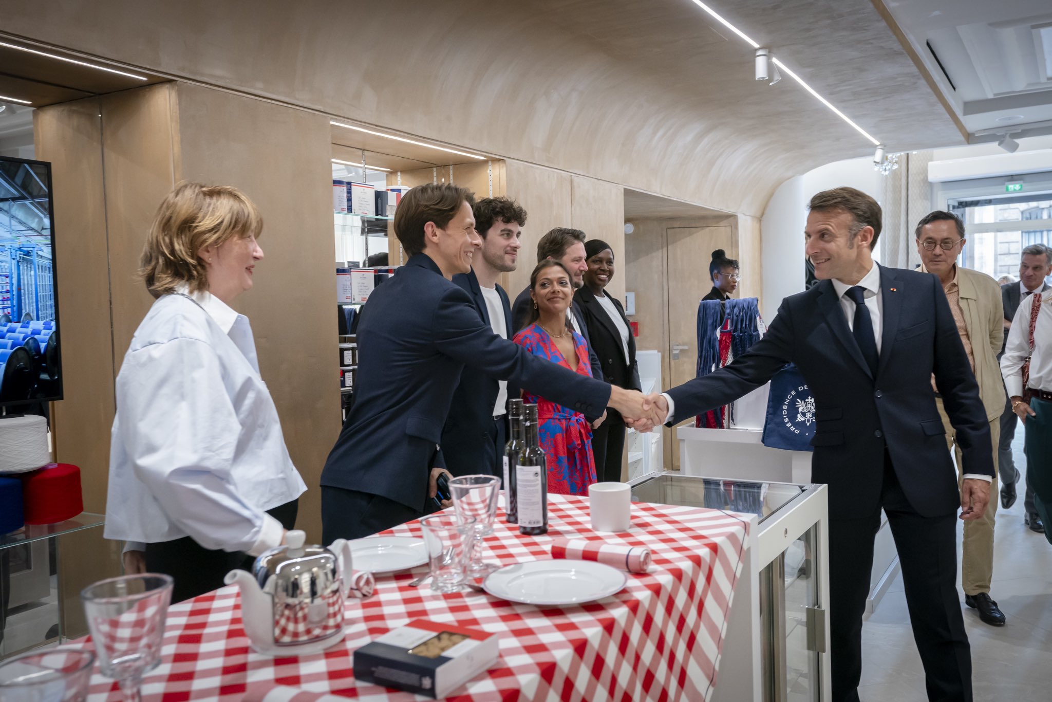 Macron am Scheideweg: Ein neuer Premierminister im August?
