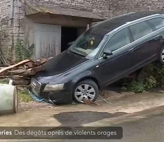 Unwetter hinterlassen Spur der Zerstörung in Frankreich Sturmschäden_Frankreich_ScreenF2