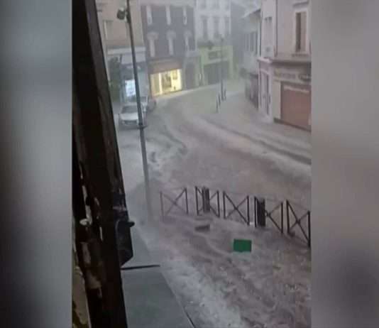 Heftige Unwetter in Okzitanien: Hochwasser, Hagelschäden und Stromausfälle Unwetter_Aveyron_ScreenX