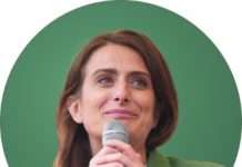 Präsidiale Lippenbekenntnisse – Marine Tondelier wirft Macron Imagepflege statt konkreter Umweltmaßnahmen vor Marine-Tondelier