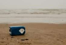 Dunkle Wolken über Grau-du-Roi: Bahnt sich eine maritime Katastrophe an ? Strand_Verschmutzung