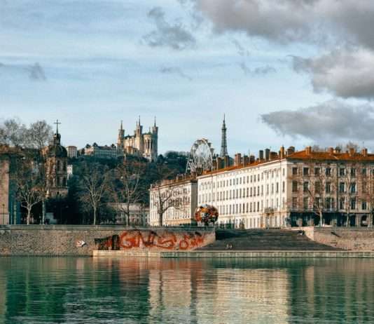 Von Lyon zum Mittelmeer: Eine Reise durch das Vallée du Rhône Lyon