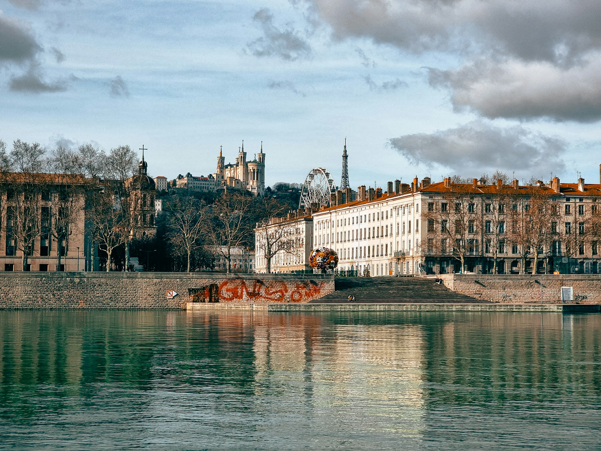 Von Lyon zum Mittelmeer: Eine Reise durch das Vallée du Rhône