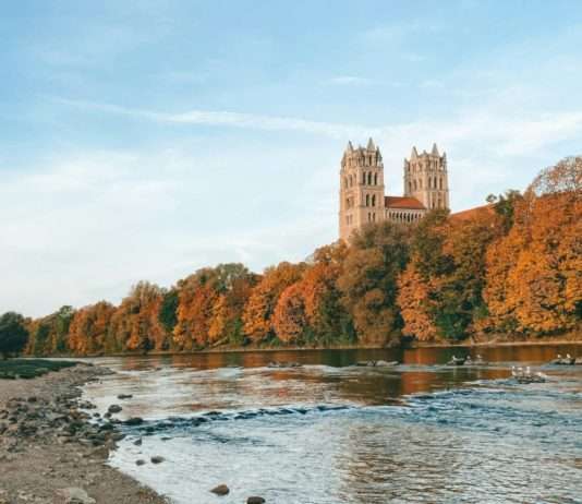 Städte, in denen man in Flüssen baden darf: Ein Blick auf Europa Isar_München