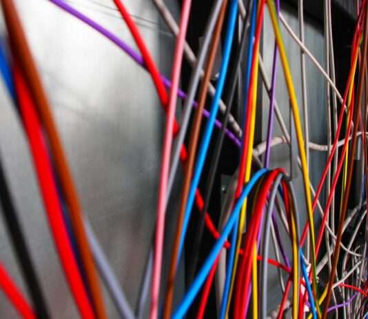 Sabotage bei französischen Telekommunikationsanlagen: Eine umfassende Untersuchung läuft Kabel_Internet