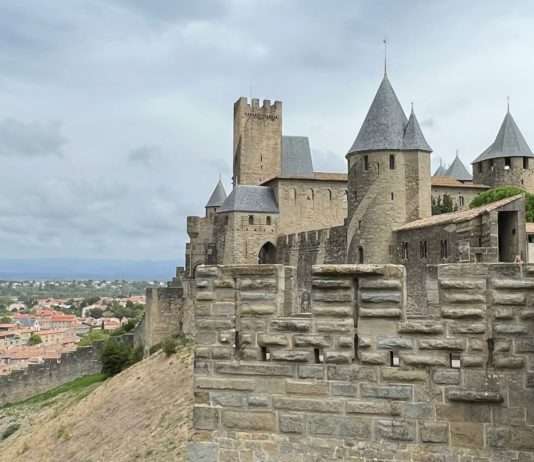 Die fünf Söhne von Carcassonne: Ein Reiseabenteuer im Herzen der Katharer Carcassonne