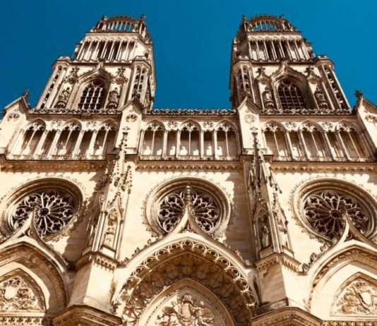 Magisches Orléans: Ein Streifzug durch Geschichte und Kultur Orleans