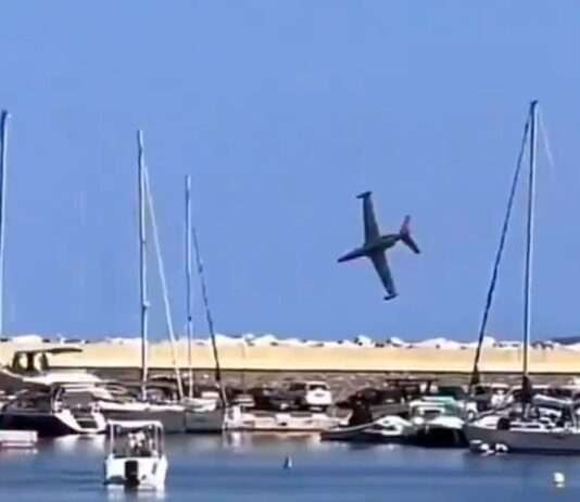 Flugzeugabsturz bei Gedenkfeiern in der Provence: Was wir wissen Absturz_Var_ScreenX