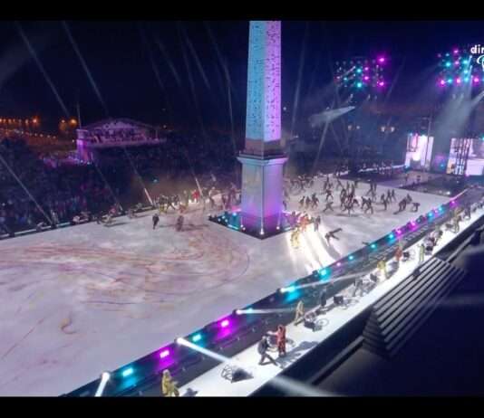 Christine and The Queens begeistert bei den Paralympics: Eine spektakuläre Show an der Place de la Concorde Eroeffnungsfeier_Paralympics_ScreenF2